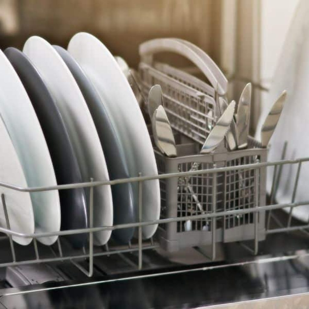 5 Reasons Your Dishwasher Isn’t Drying Your Dishes